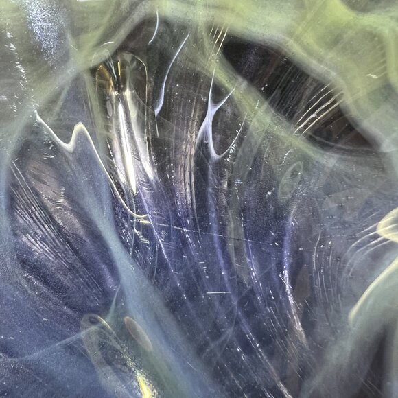 Vintage Green Swirl Opalescent Art Glass Scalloped Edge Clam Shell Shaped Bowl - Picture 9 of 10